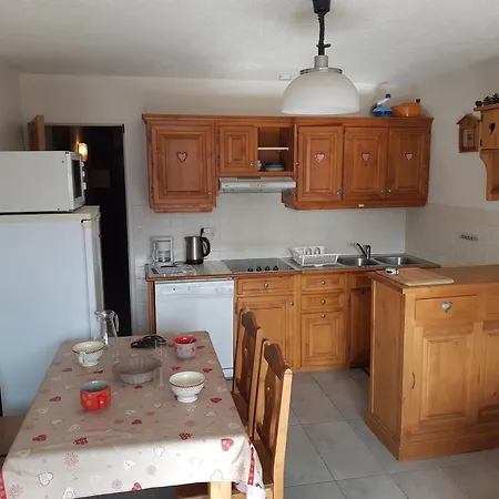 Apartamento Avec Garage Prive Au Pied Des Pistes, - Fr-1-516-82 *