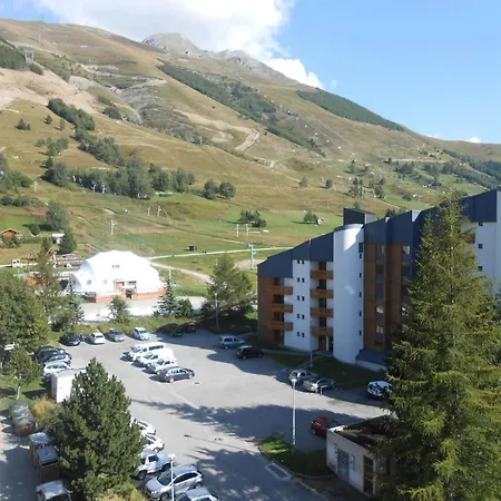 Cosy Au Pied Des Pistes, 4 Pers, Vue Montagne - Fr-1-516-82 * לס דה-אלפס