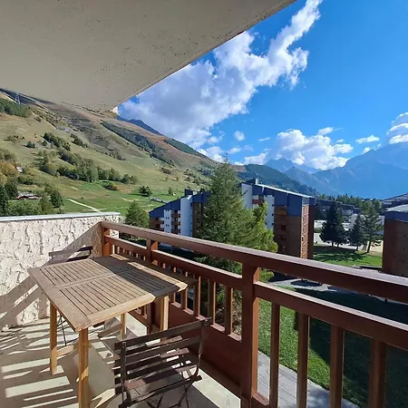 Apartment Cosy Au Pied Des Pistes, 4 Pers, Vue Montagne - Fr-1-516-82